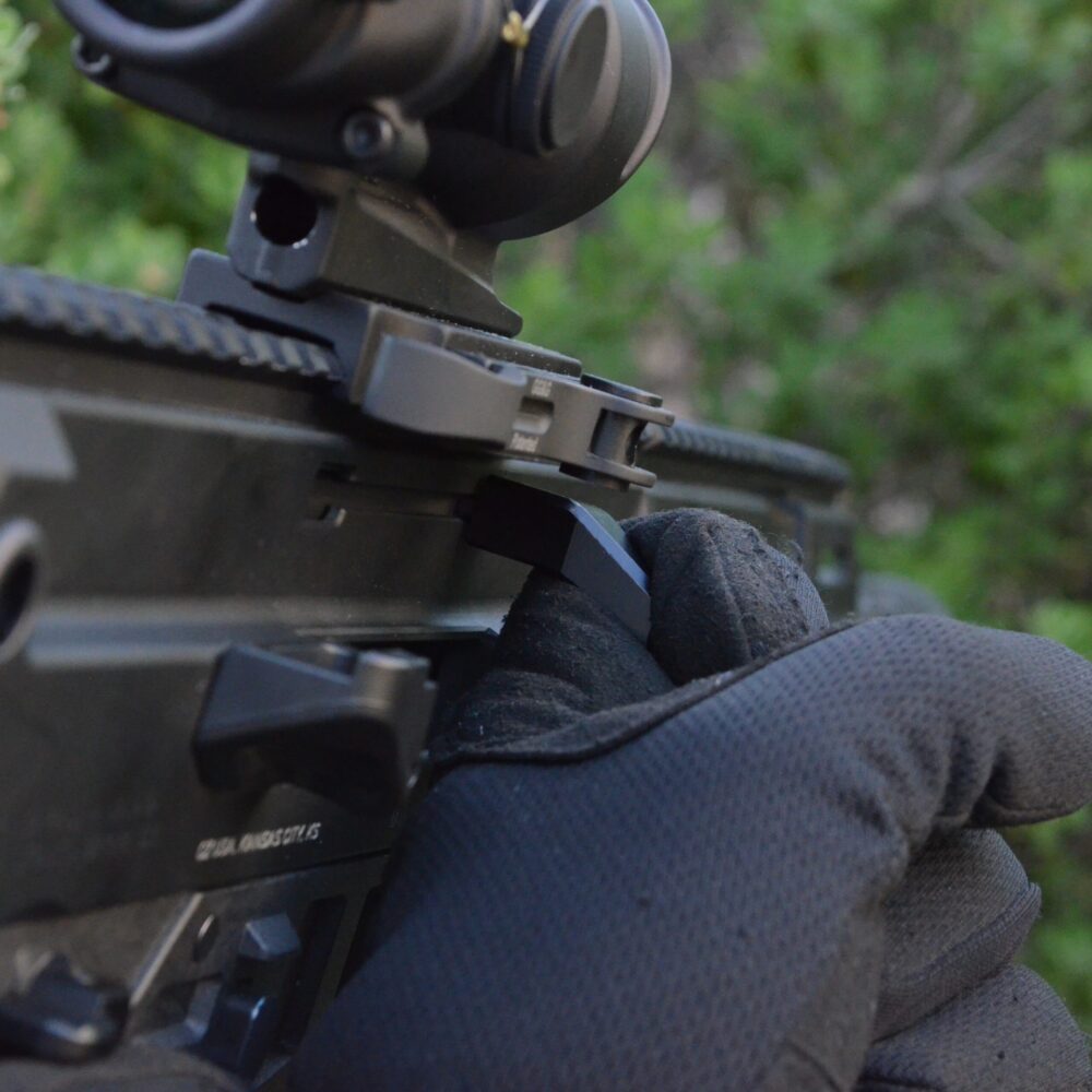 HBI CZ BREN 2 OFFSET CHARGING HANDLE, INSTALLED, RIGHT ACOG